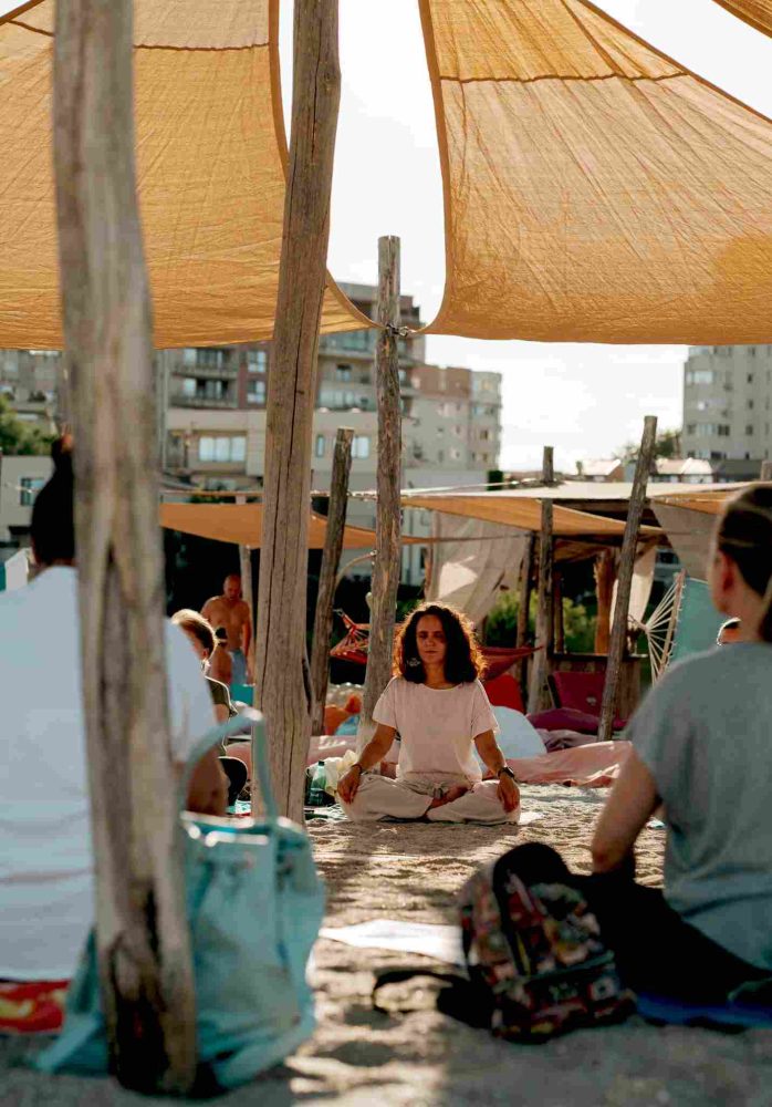 One Yoga Constanta - Yoga pe Plaja in Constanta